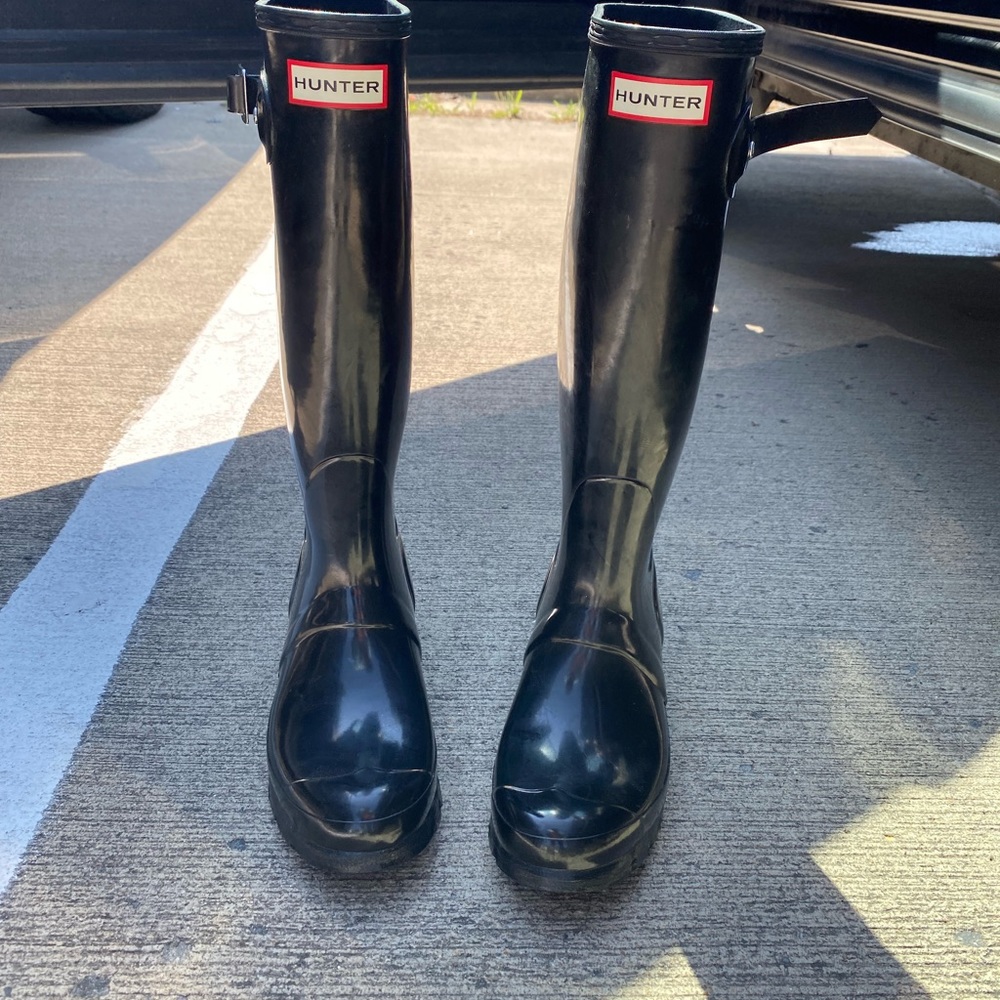 Tall Hunter Rain Boots Size 7